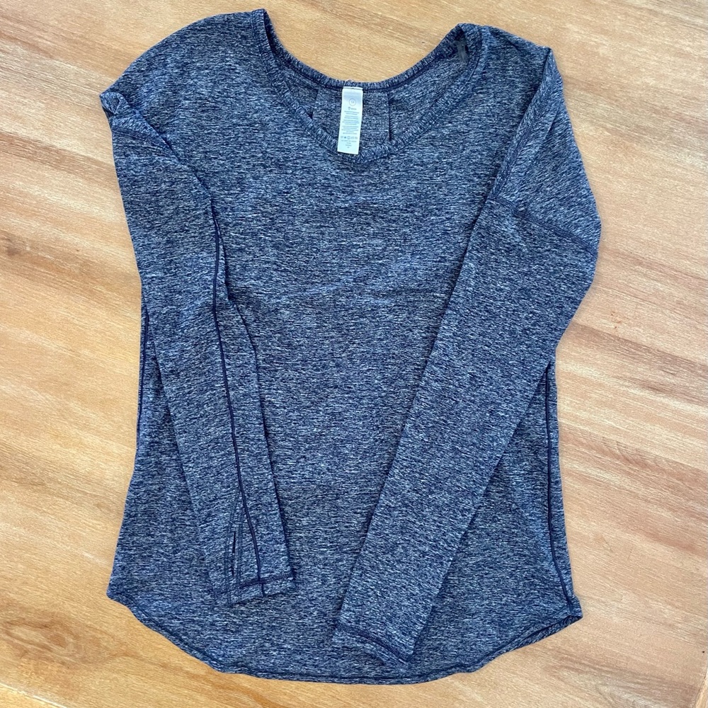 Ivivva by Lululemon long sleeved t-shirt